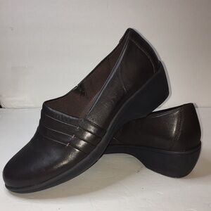 Bass Women’s shoes size 9 W brown